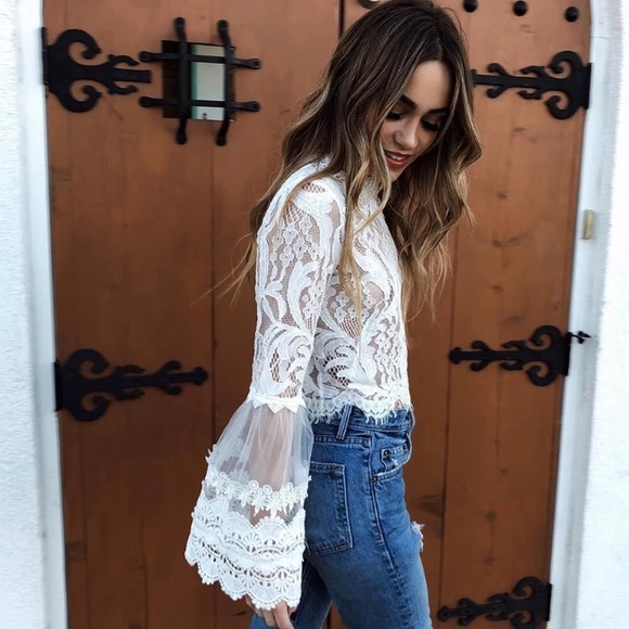 MORE ARRIVING SOON ❤️ 5🌟RATED ❤️BREANNA Lace Top - Picture 7 of 8